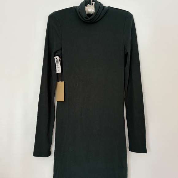 Wilfred Free Valley Free Lounge Dress - New With Tags (Small) - Picture 1 of 5